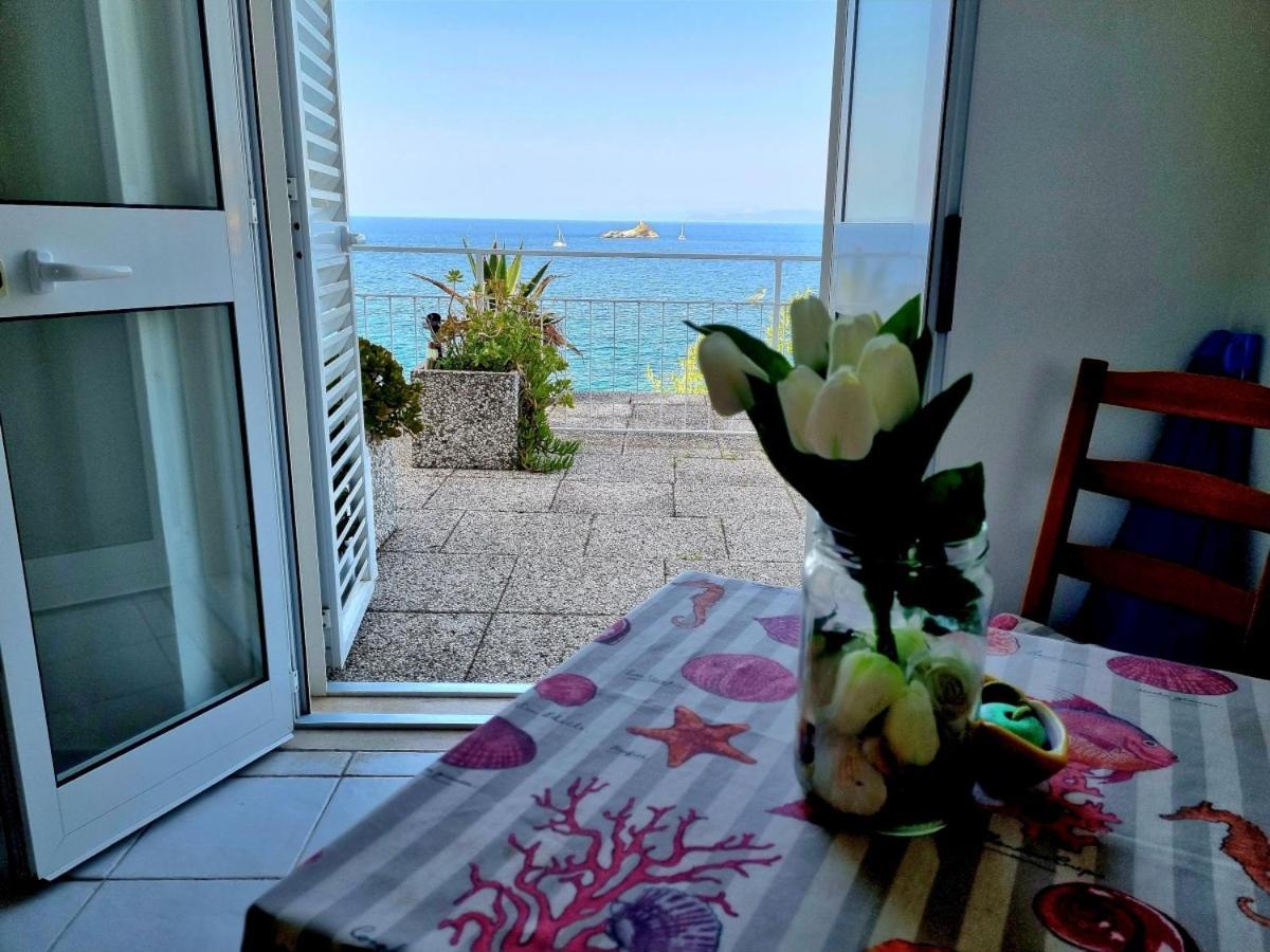 Appartamenti La Terrazza Sulle Ghiaie - Goelba Portoferraio Δωμάτιο φωτογραφία